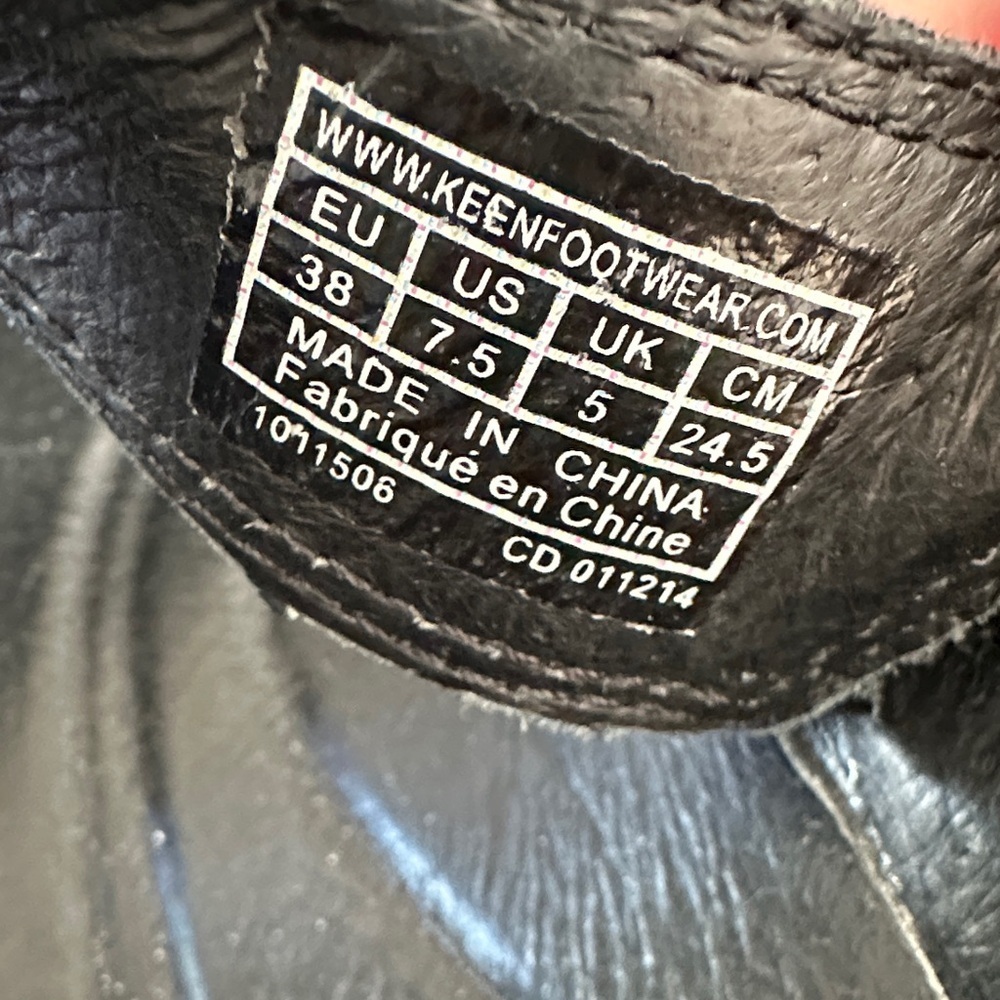 Keen Black Women's Slip on shoes size 7.5 - Picture 4 of 6